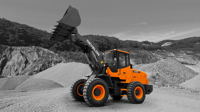 Cargadores Frontales DEVELON Cargador frontal SD200