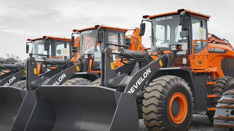 Cargadores Frontales DEVELON Cargador frontal SD300N