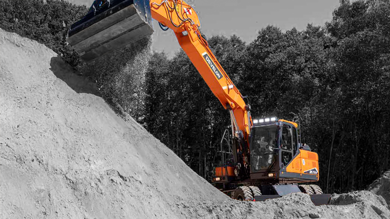 Excavadoras sobre Neumáticos DEVELON Excavadora DX210W-7