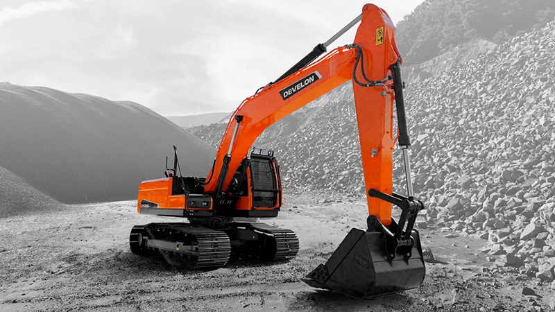 Excavadoras sobre Orugas DEVELON Excavadora DX220A-2M