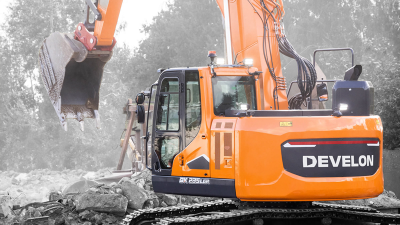 Excavadoras sobre Orugas DEVELON Excavadora DX235LCR
