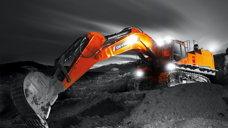 Excavadoras sobre Orugas DEVELON Excavadora DX800LC-5B