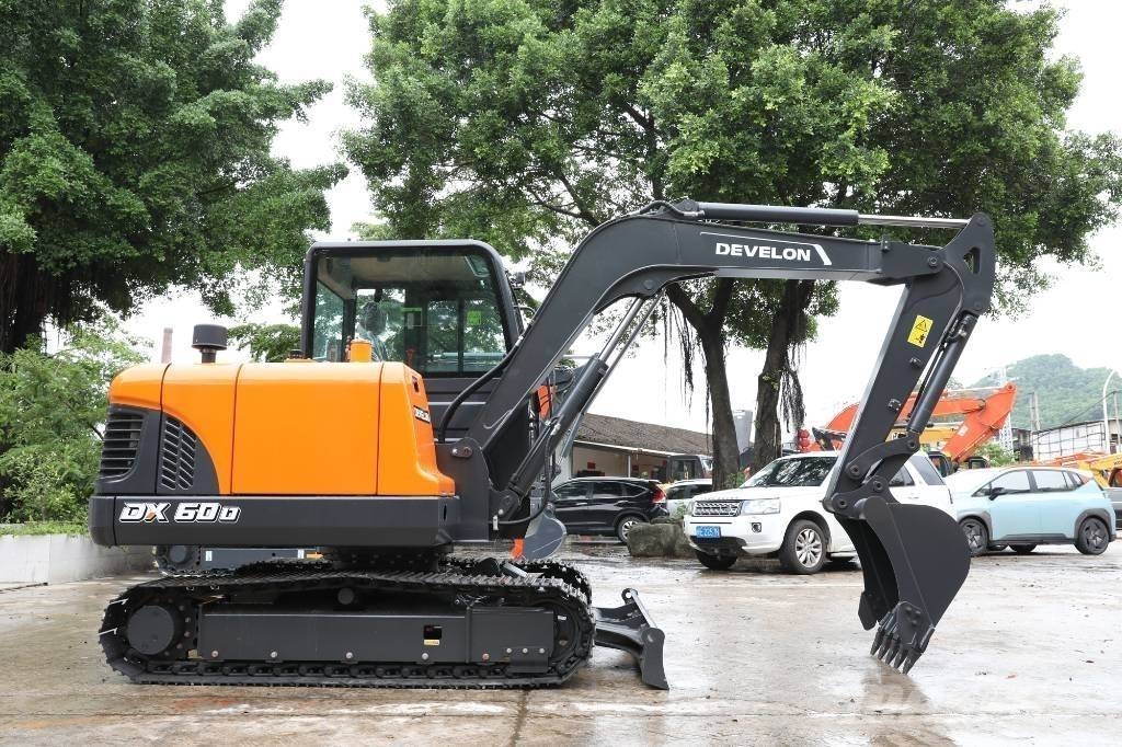 Miniexcavadoras DEVELON Imagen