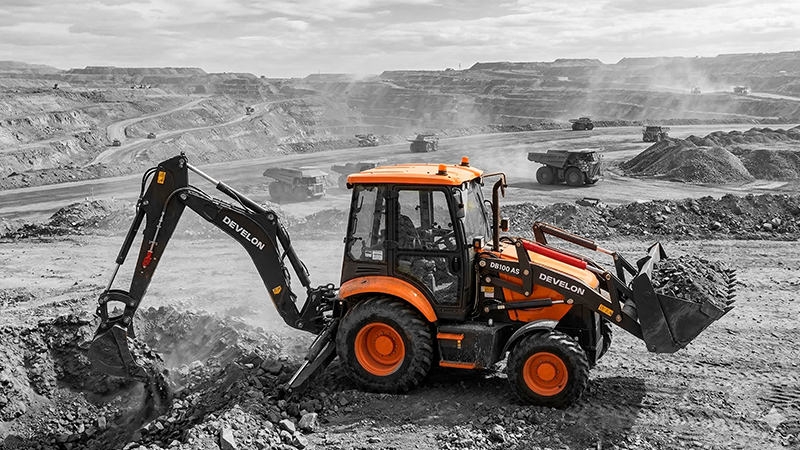 Retroexcavadoras DEVELON Retroexcavadora DB100 AC