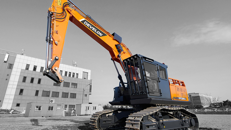 Aplicaciones Especiales DEVELON Máquina Forestal DX225 FM